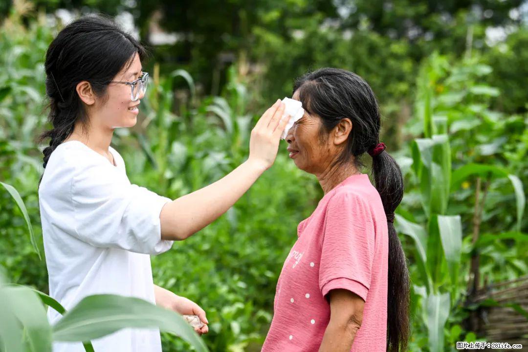 全网追的“扁担女孩”，找了一份暑假工，时薪12元 - 海北生活资讯 - 海北28生活网 haibei.28life.com